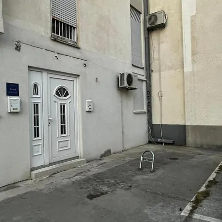 Lejlighed Apartman Maja